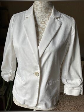 Chico's White Single-Button Blazer